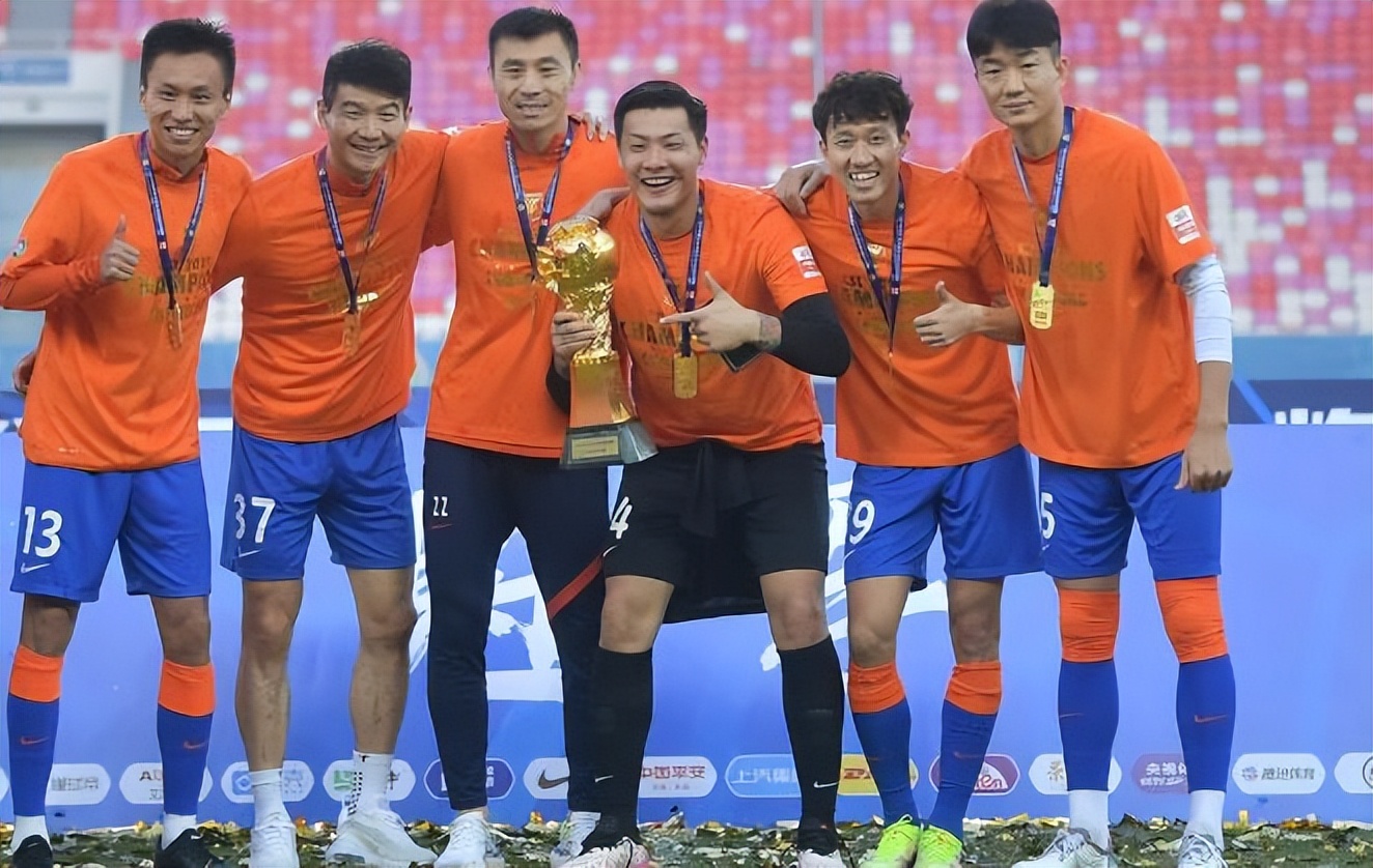 德尔加多绝杀助山东泰山燃爆全场,崔康熙泰山队首训德尔加多