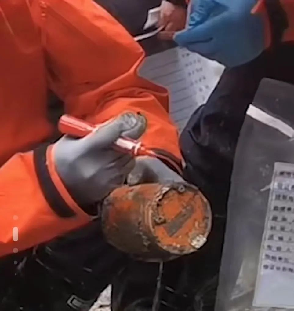 黑匣子损毁严重可以修复吗,已找到的黑匣子破损严重图片