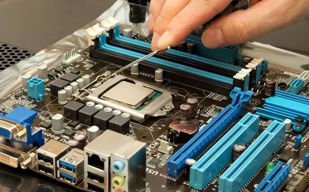 ddr5内存条什么时候可以普及,ddr5内存条最近怎么贵了