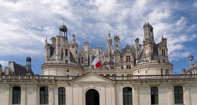 忙碌的暑假生活快要结束了,愉快的暑假生活简单又漂亮