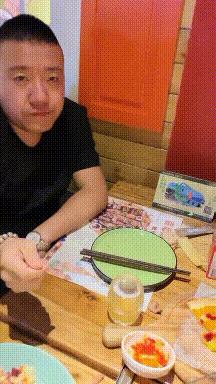 上课衣服穿反怎么办,上课忘记穿裤子该怎么办