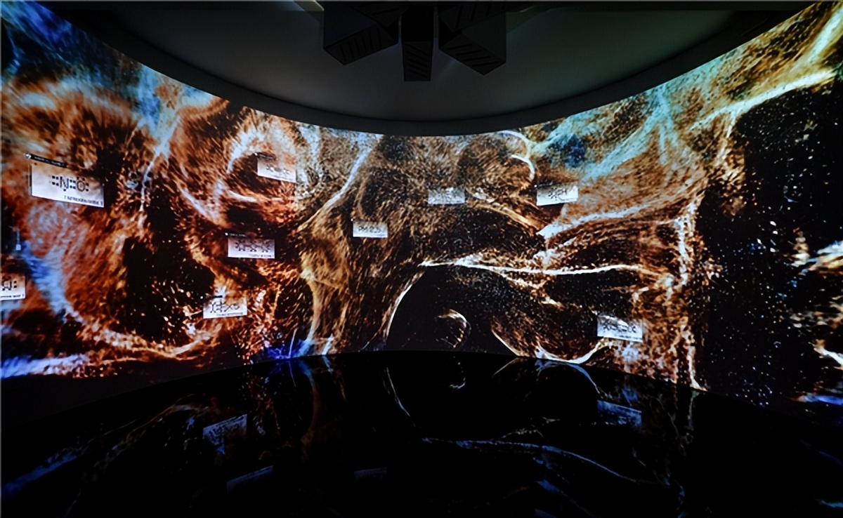 BlackVoid作品《大气炼金术|TwinCloud》揭示人类活动与云层关系