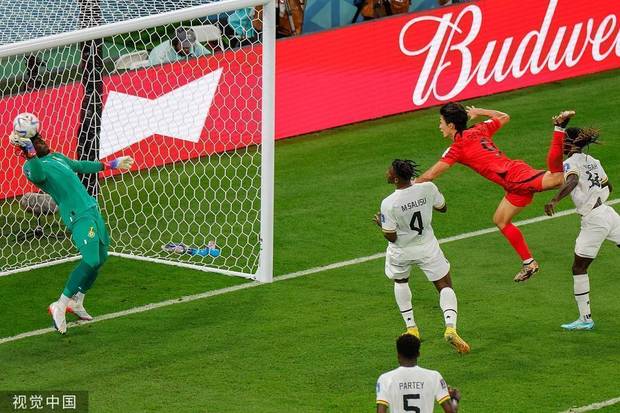 库杜斯首秀,加纳对韩国曹圭成精彩进球场景