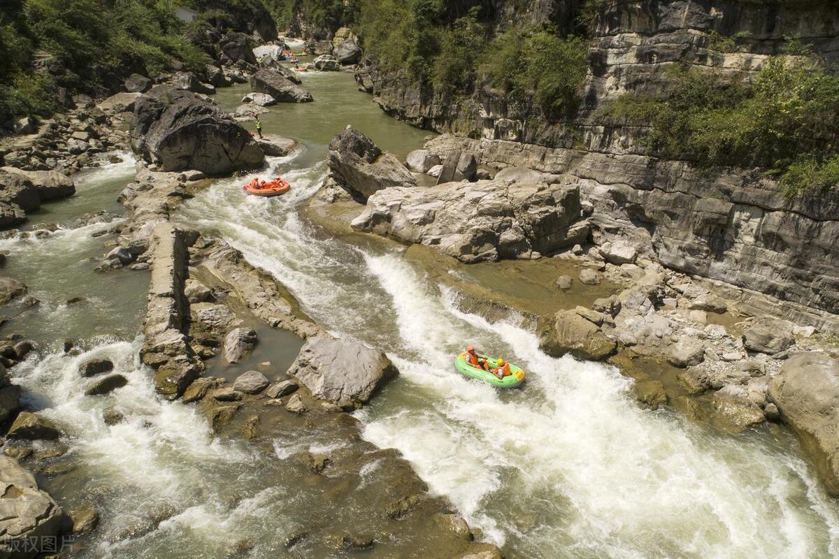阳朔漂流龙颈河学生票,阳朔遇龙河漂流在哪儿买票