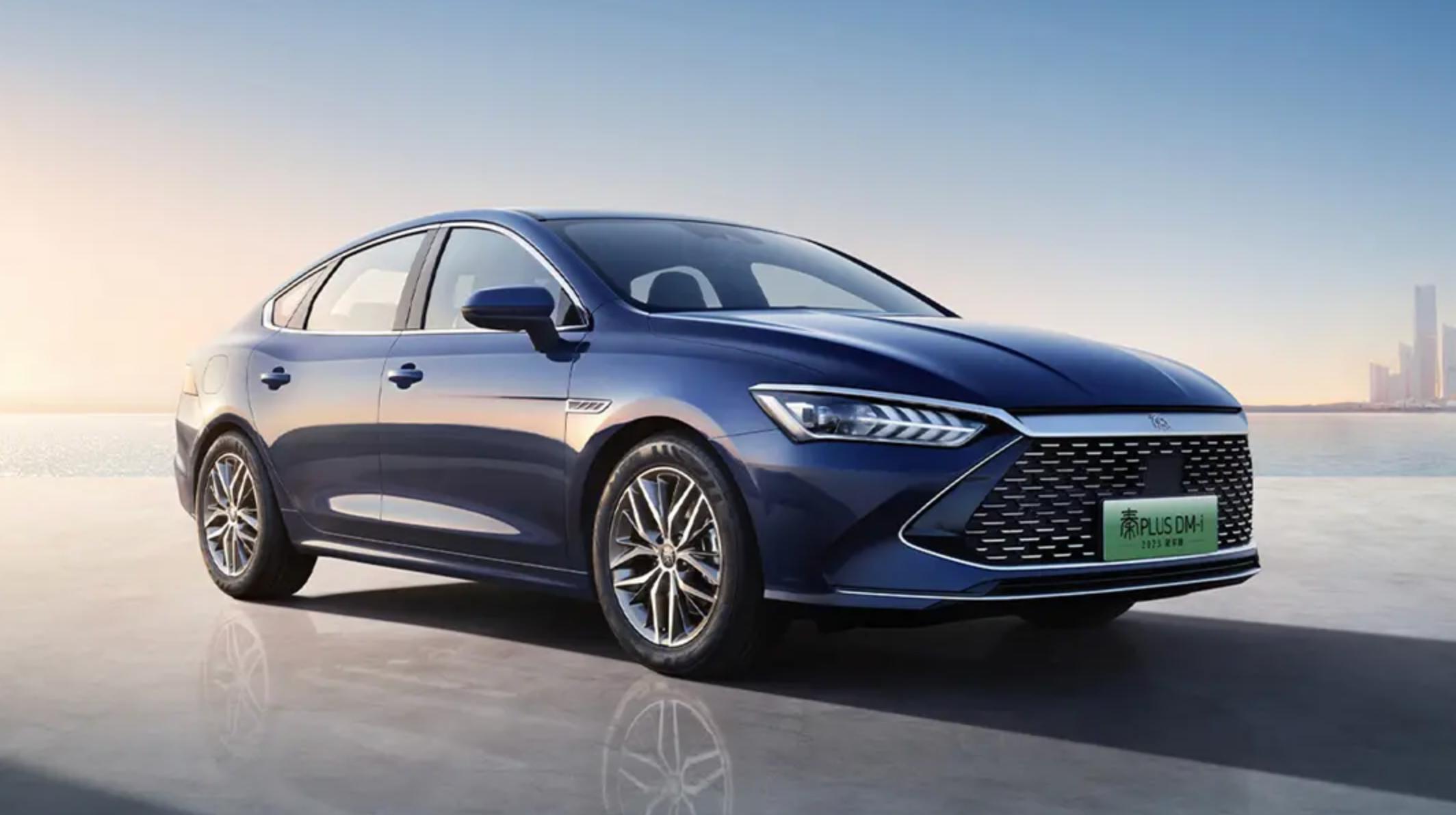 比亚迪秦plusdm-i和大众朗逸对比,比亚迪秦plusdm-i对比大众朗逸