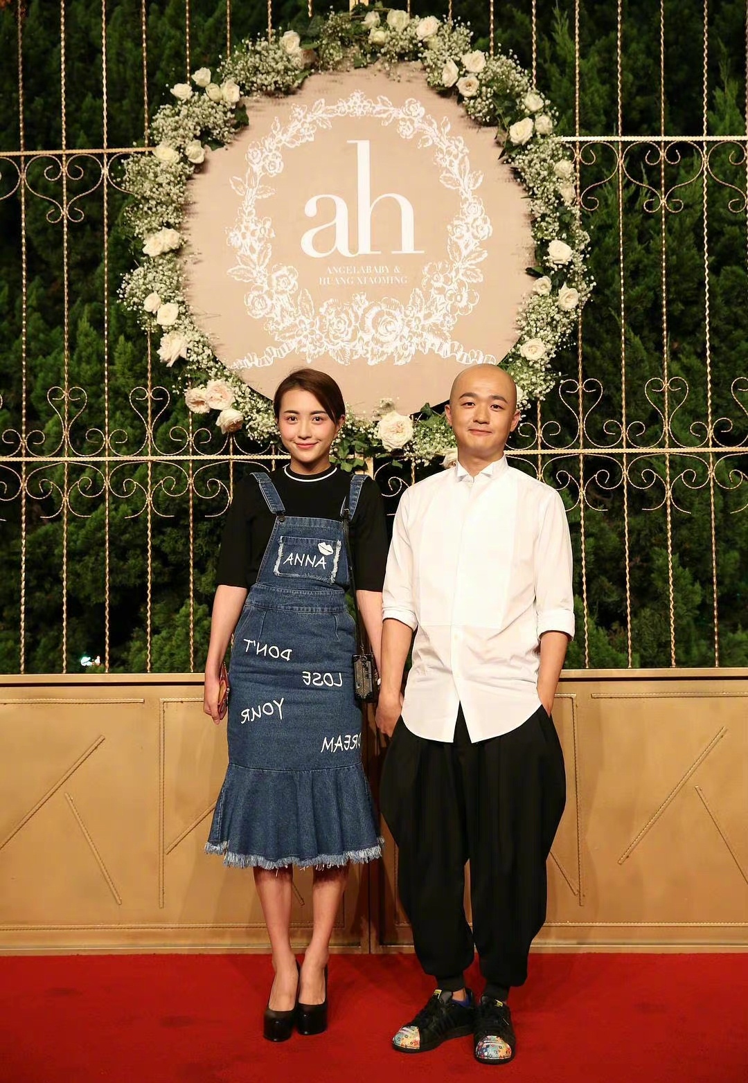 黄晓明Angelababy官宣离婚，回顾当年参加婚礼的嘉宾，物是人非