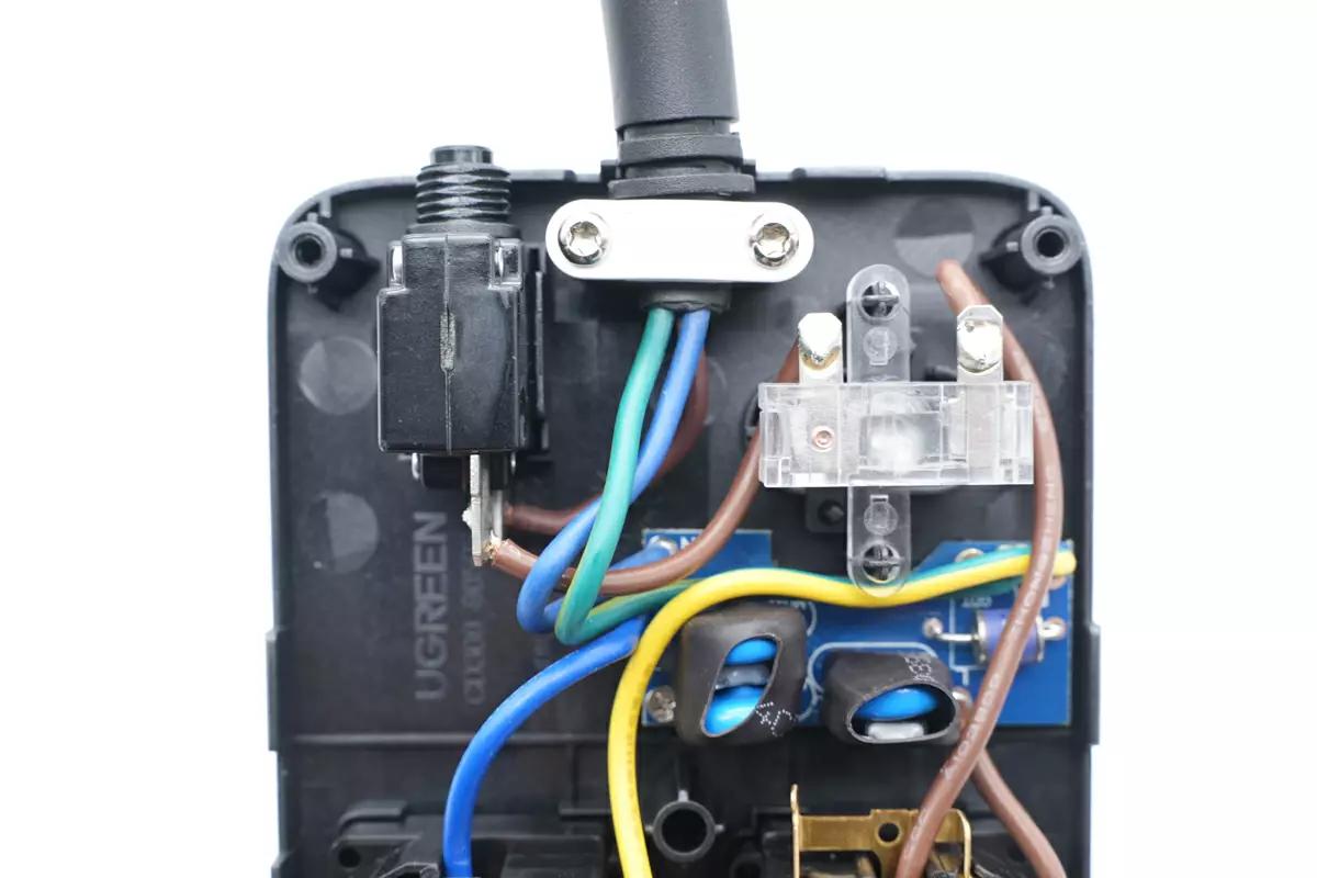 防雷插座拆解,插座10位绿联