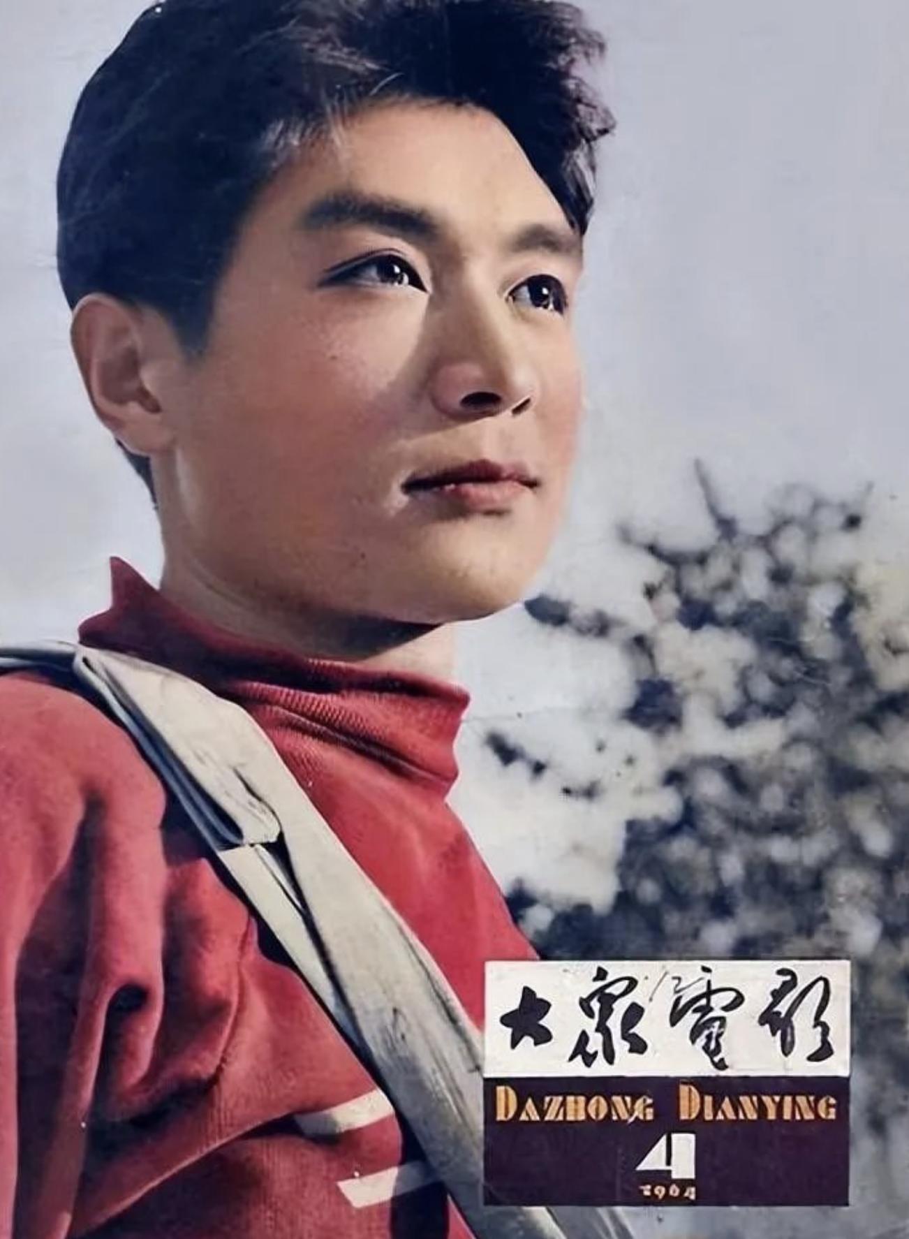 91岁电影演员王心刚近况,王心刚对妻子不离不弃