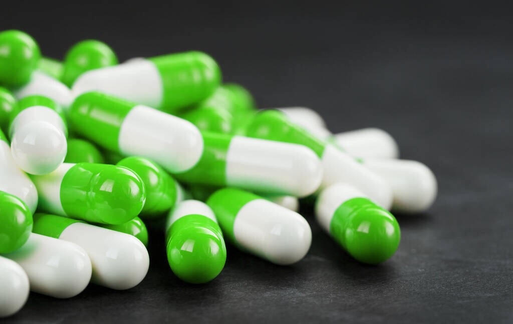 总是反复发作*麻疹荨**，痒得受不了，要怎么办才好？