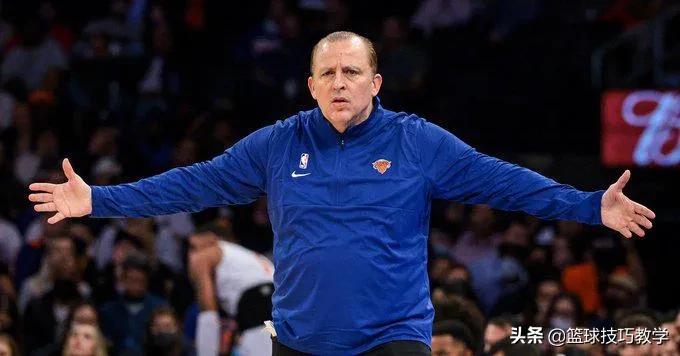 吉布森不满判罚！怒喷裁判、欲冲撞裁判！连吃两T遭遇驱逐