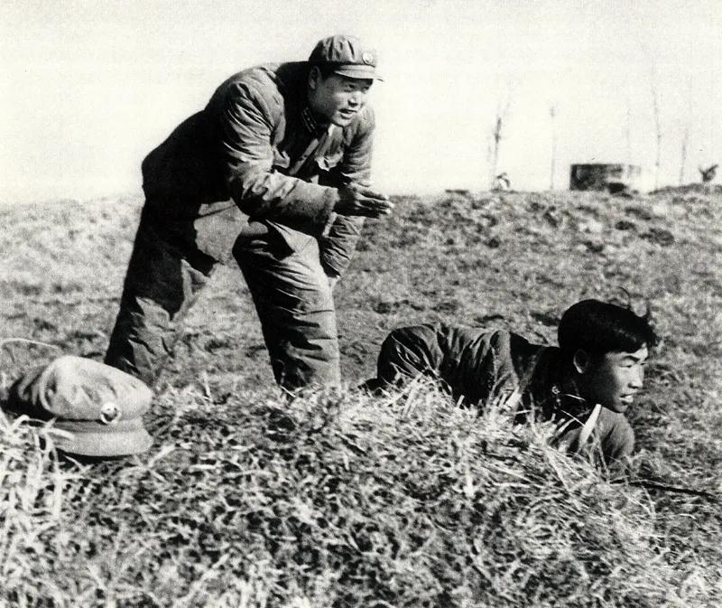 *德生李**当选副主席刚4个月，为何被调离北京？伟人坦言：你是陪绑