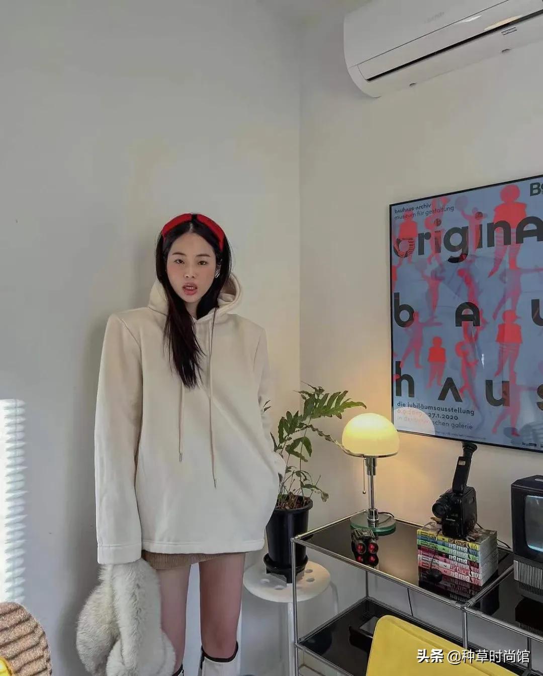 卫衣宽松慵懒风简约款oversize,卫衣分很多种有圆领卫衣连帽卫衣