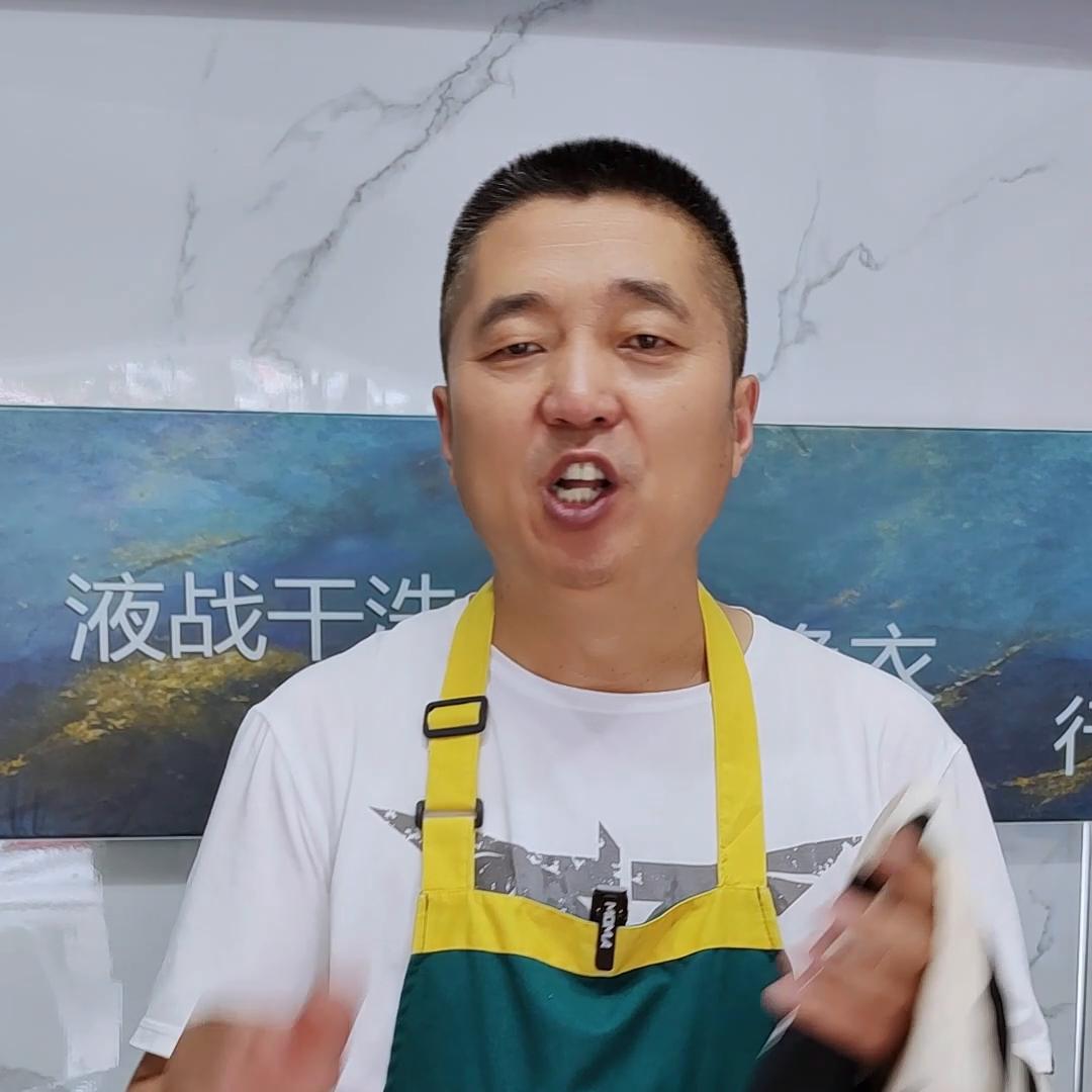 桑蚕丝衣服干洗过程,百分百蚕丝衣服一定要干洗么