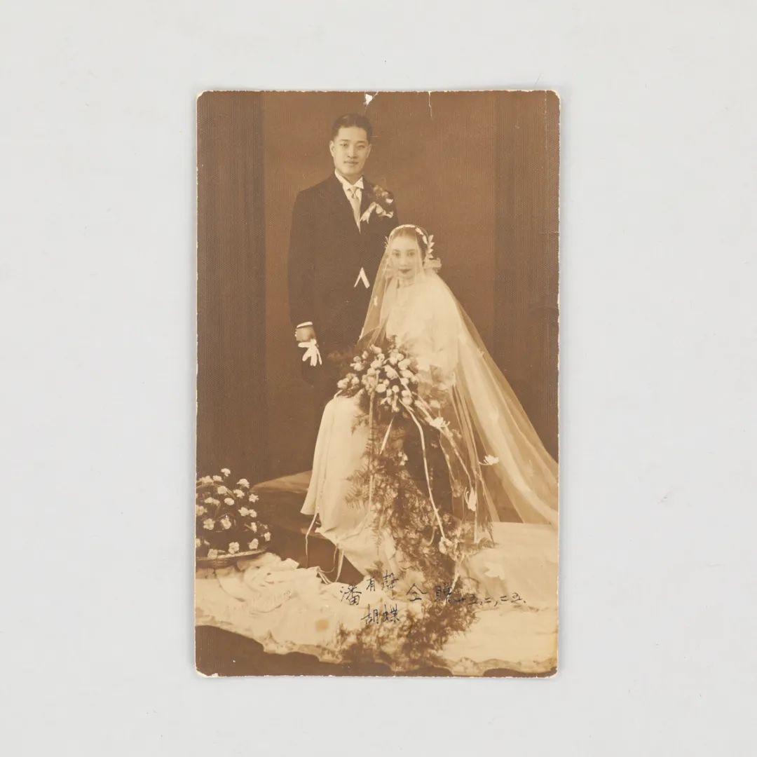 十二月拍|拥抱还是背离，都是在同一个世界里的选择