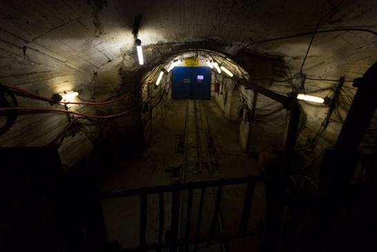 飞越俄罗斯上空,世界目前最大的钻石矿