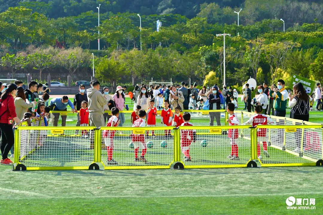 派迪茵助力厦门海沧区成功举办第七届海娃杯幼儿园足球嘉年华活动