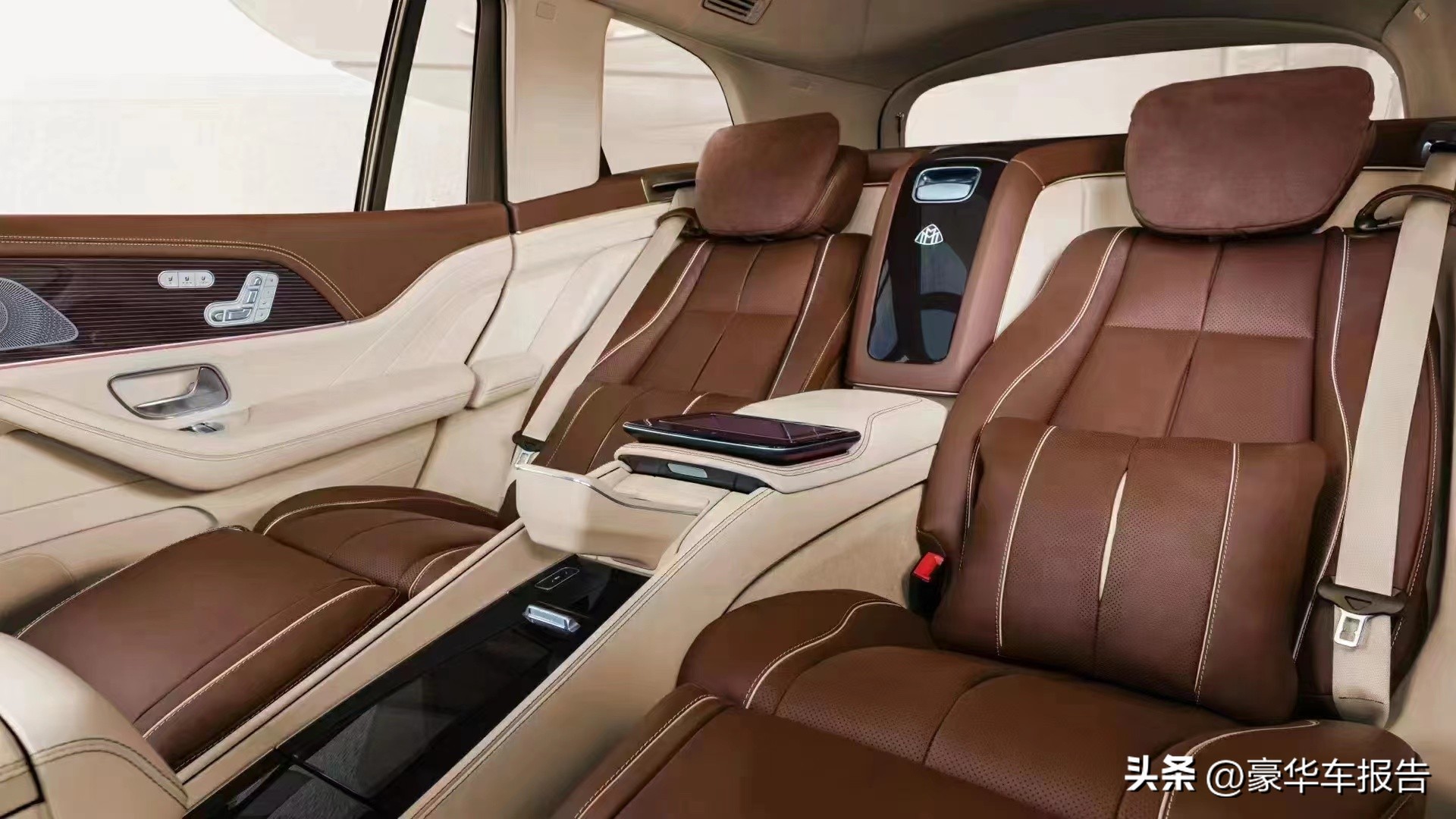 奔驰gls450和gls500对比,如何选择奔驰gls450呢