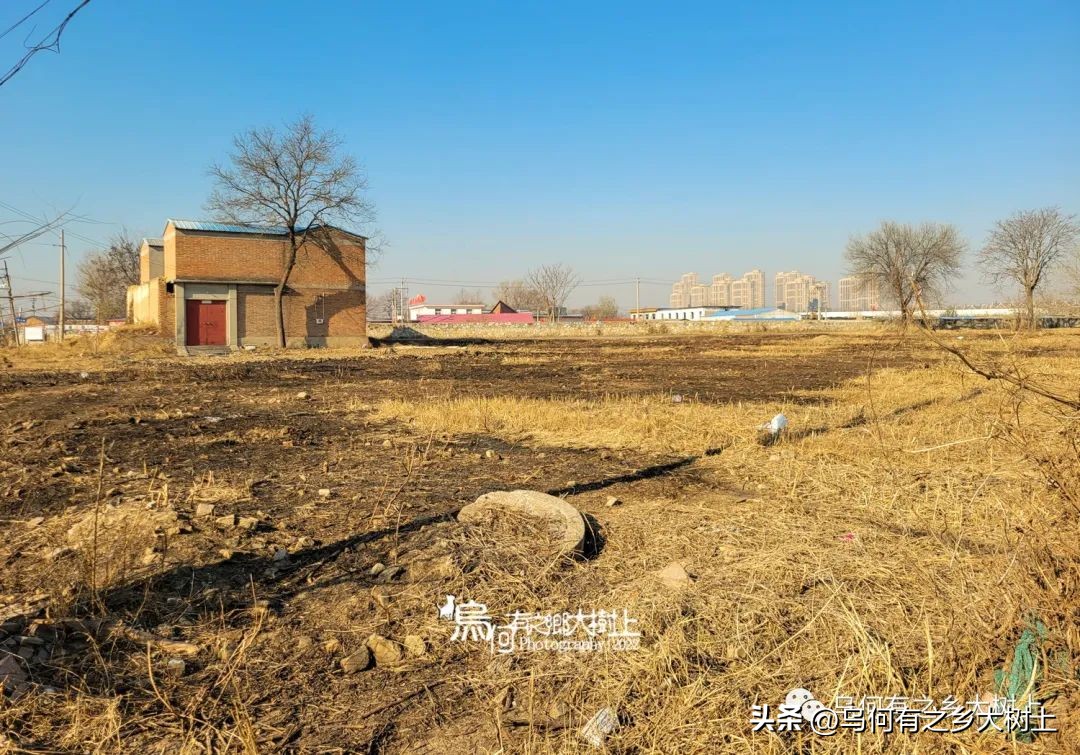 天津北郊这个村子*迁拆**了，原址还剩下供销社老房子，还有清真寺