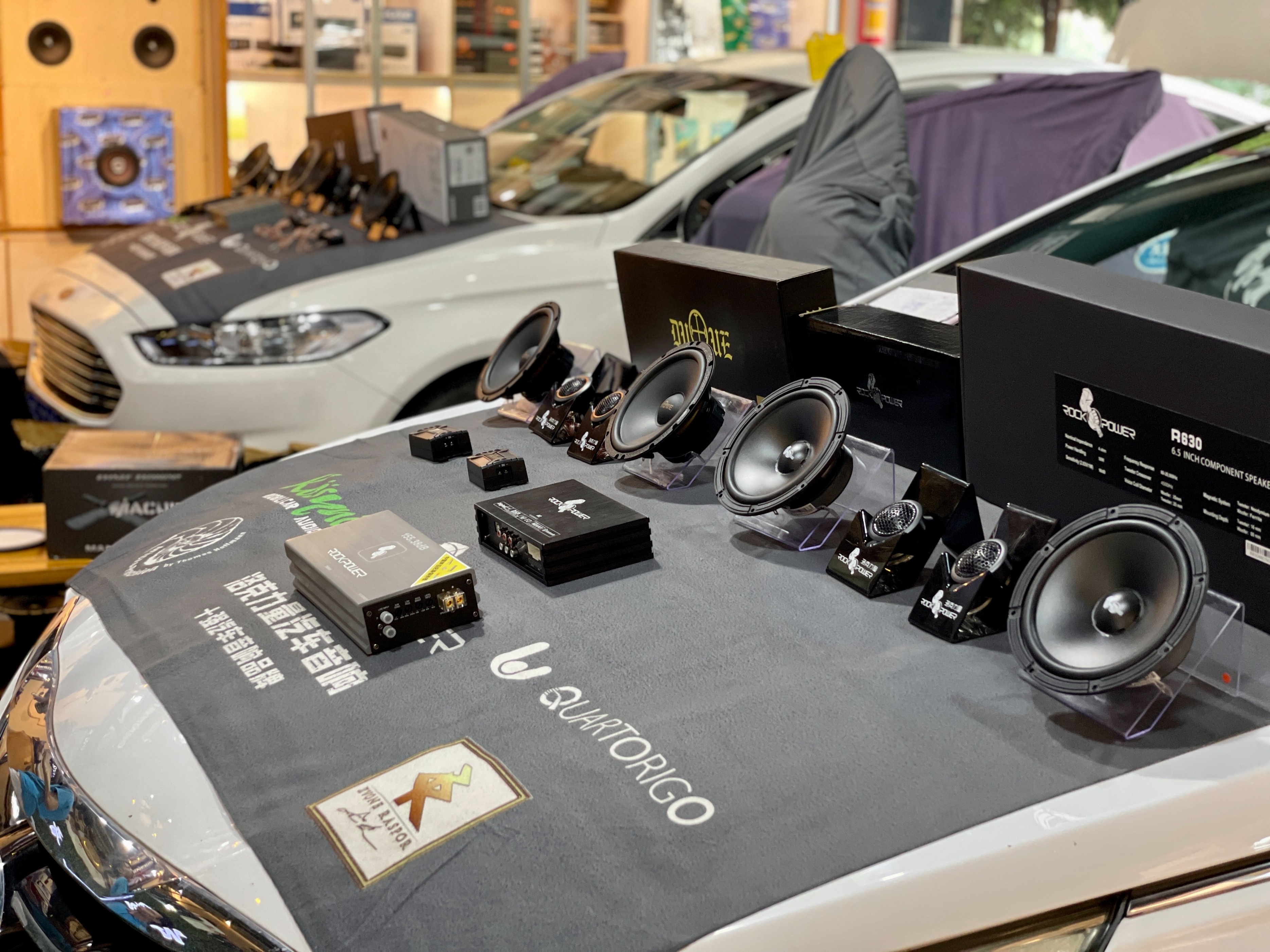 现代索纳塔改装功放,新款索纳塔改装音响