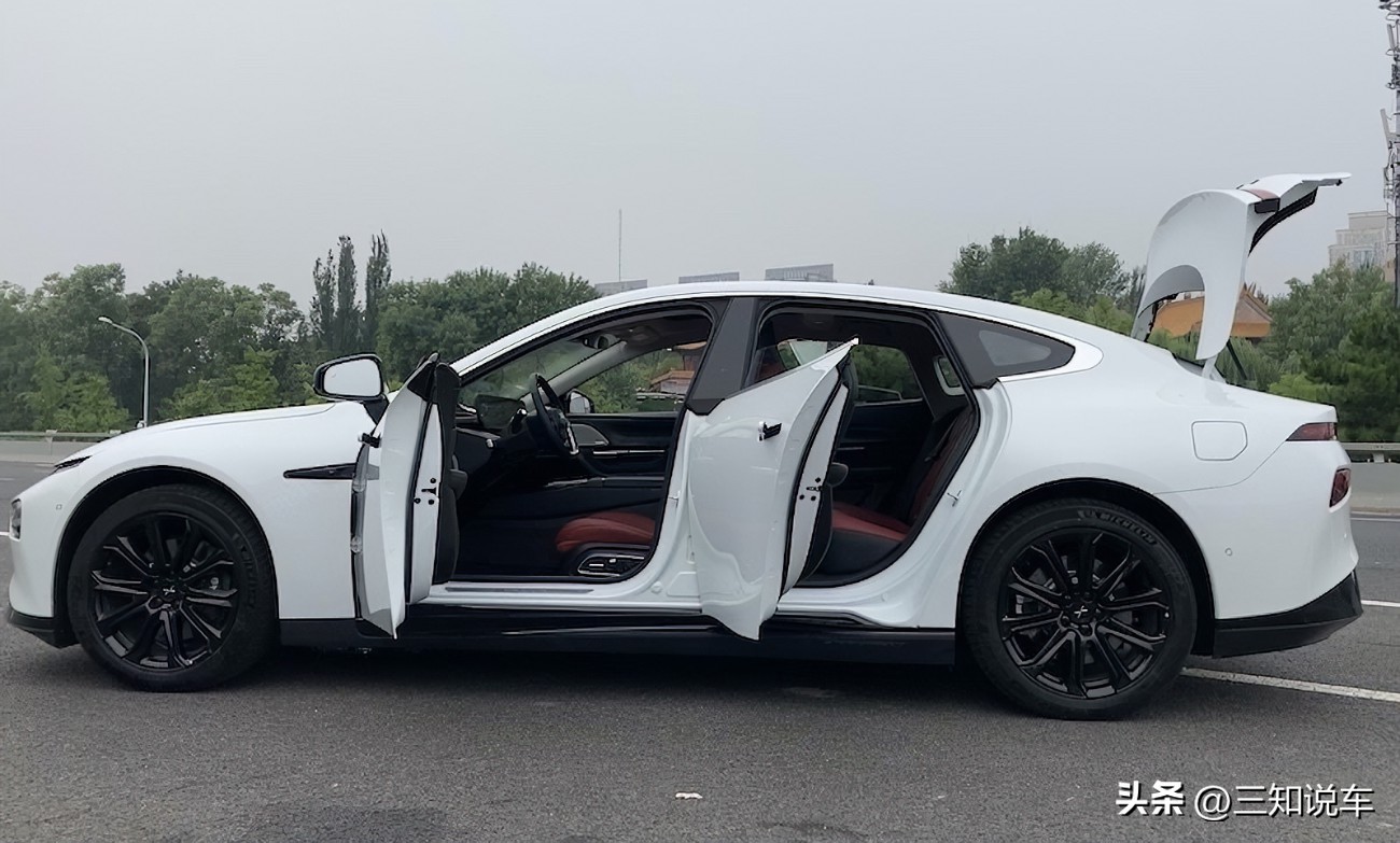 家用车买什么车型最实用轿车和suv,家用车suv好还是b级轿车好