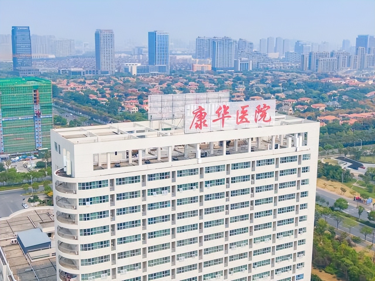 东莞隐形首富卖菜起家身家300亿,东莞首富发家史靠卖菜起家