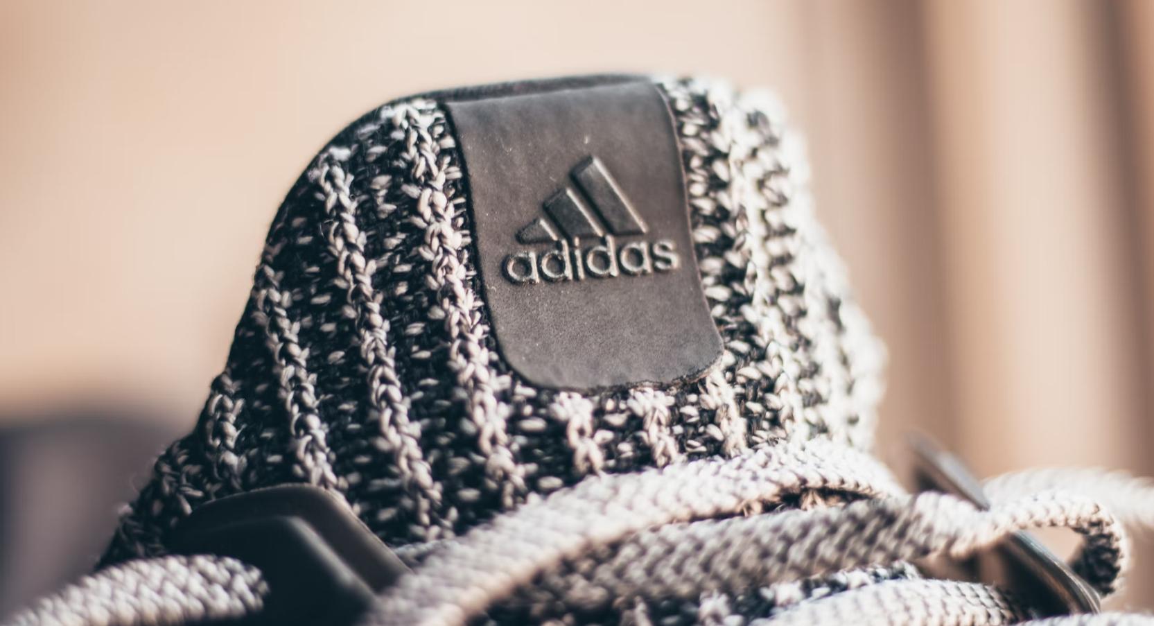 侃爷怎么选择阿迪达斯了,侃爷退出阿迪达斯了吗