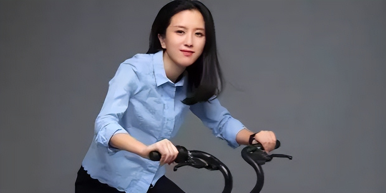 从身价15万到身价15亿，胡玮炜只用了3年的时间，她是如何做到的