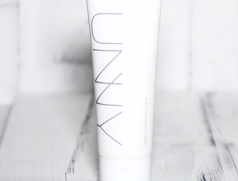 氨基酸洗面奶好用平价的洁面来啦,氨基酸洗面奶和乳状洗面奶的区别