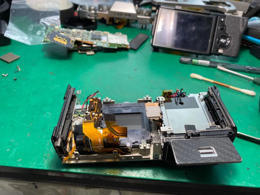 手机掉水里相机模糊,相机掉水里