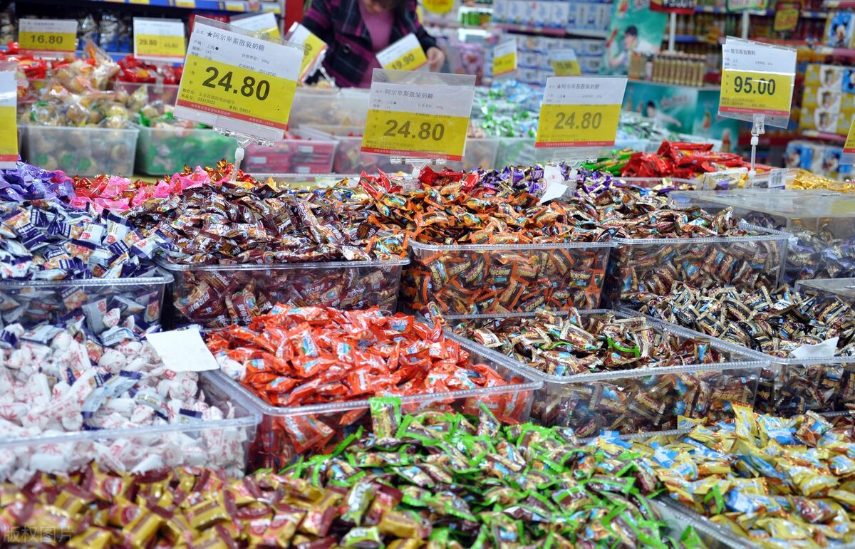 爱拉夫呦零食创始人是谁,爱拉夫呦零食旗舰店加盟费多少钱