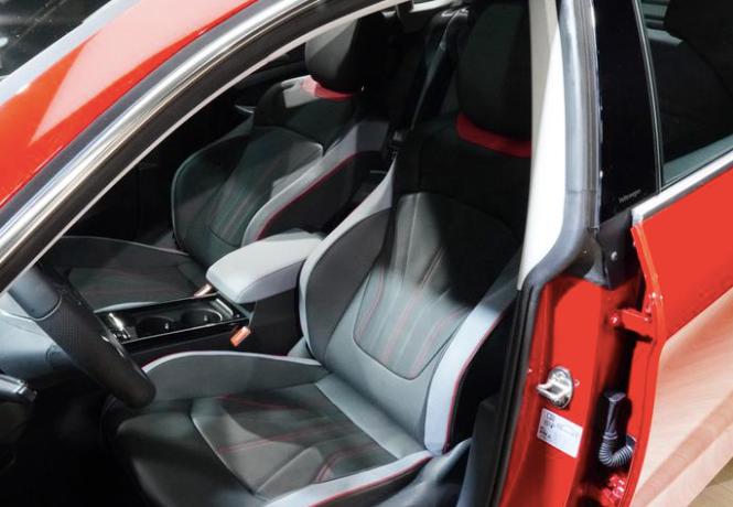 凌渡lamando2021款改色,凌渡2021款1.4t280舒适款改色