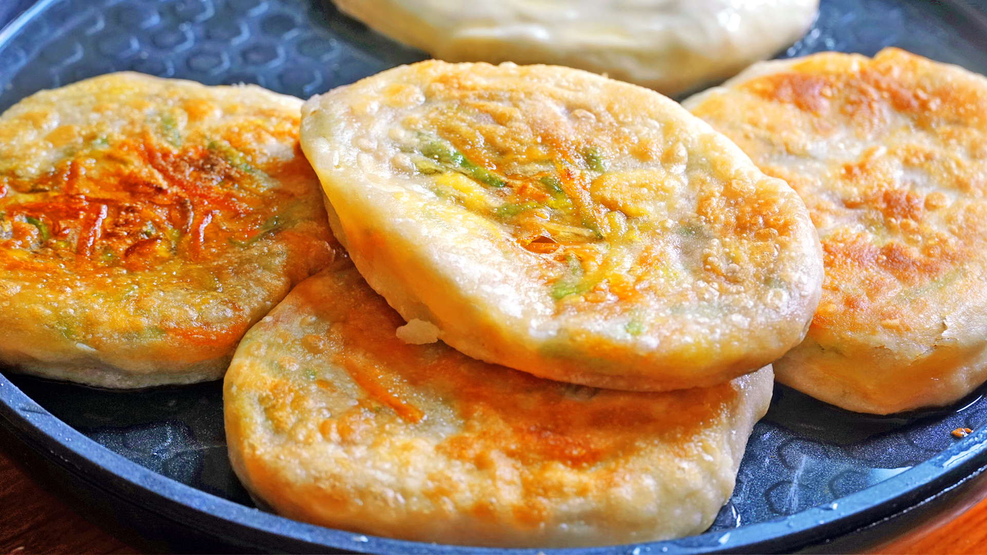 失眠吃什么好5款助眠食谱,对睡眠有好处失眠最怕吃这道菜