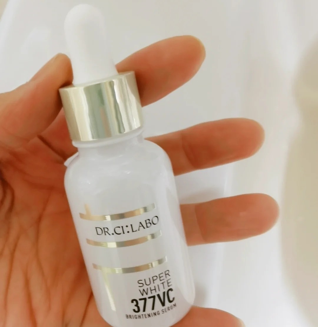 适合中性皮肤的提亮去黄精华,保湿祛黄紧致提亮精华