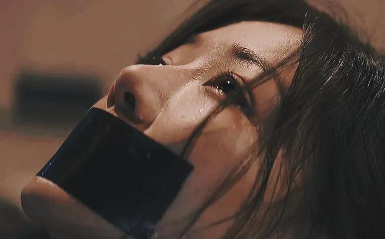 小高谈了个女朋友，却被哥哥“强行霸占”最后酿成了“三条人命”