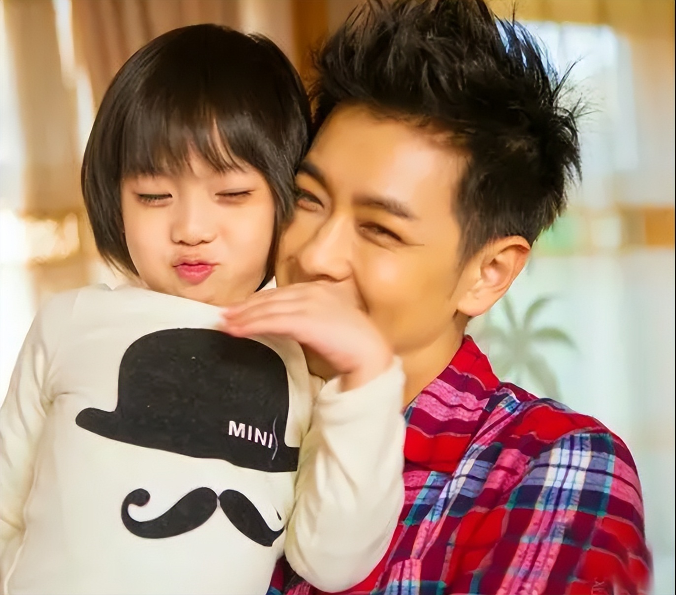 好爸爸人设崩塌的明星,好爸爸张亮现状