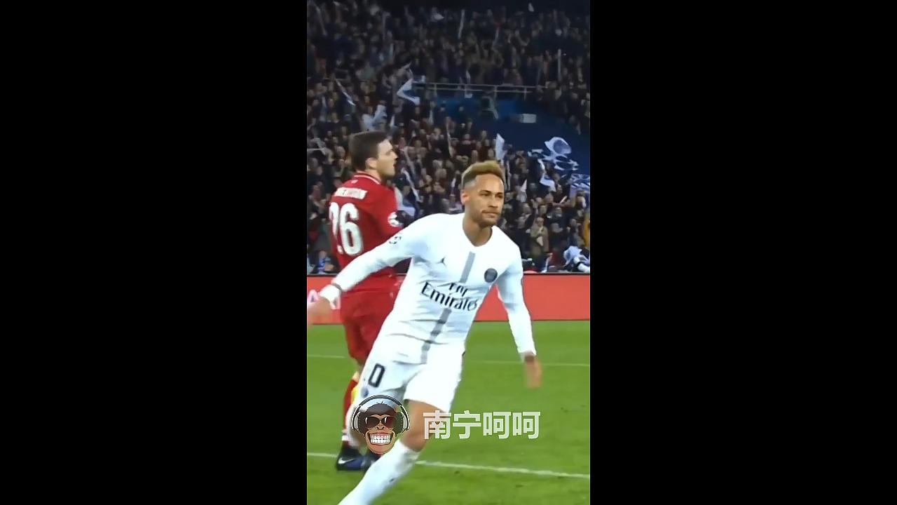 巴西一哥历史最高转会费,世界足坛第一个身价过亿的是谁