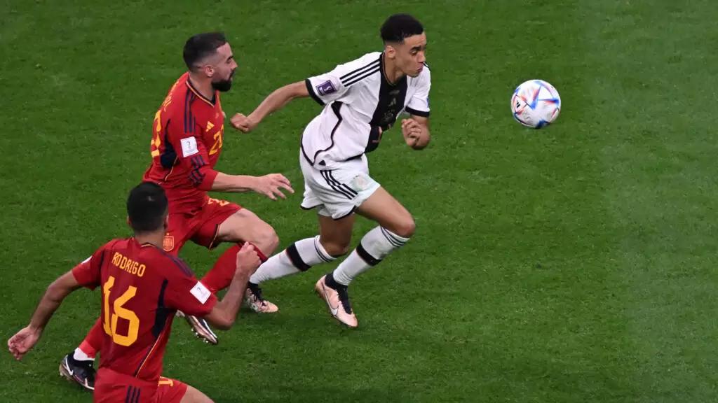 德国1-1绝平西班牙集锦,德国1:1西班牙比赛过程