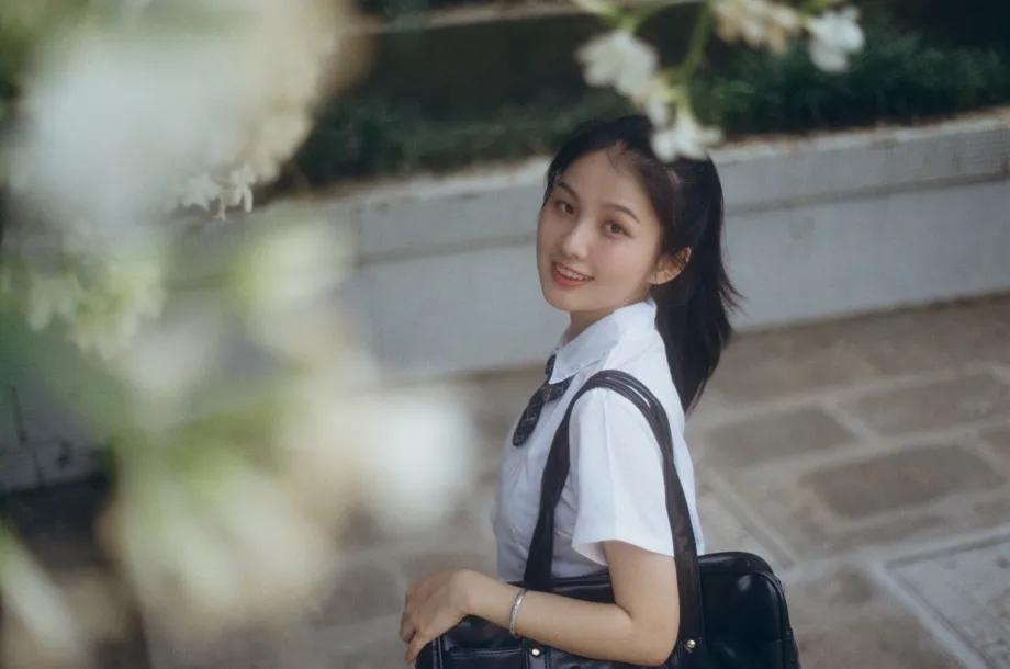 校园女同学校服写真,校服清纯照片
