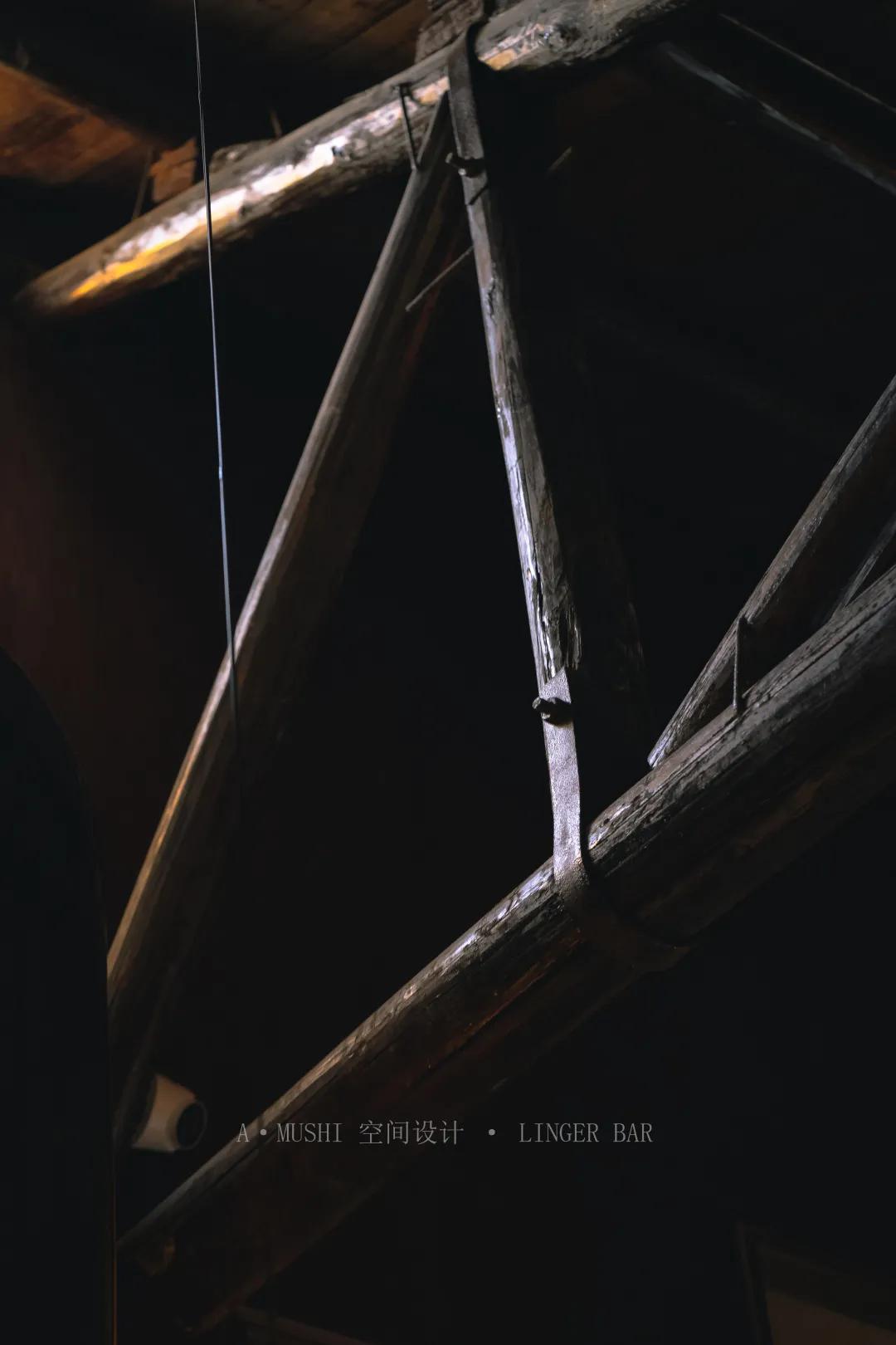 LINGER酒吧|一沐石设计