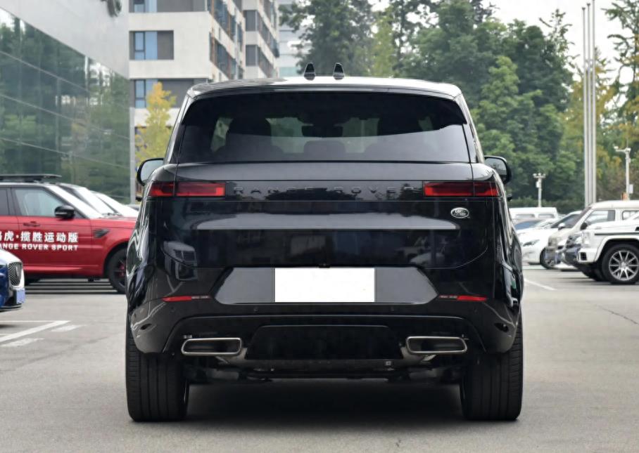 最新款路虎揽胜运动版现在价格,全新路虎揽胜典范加长预售价