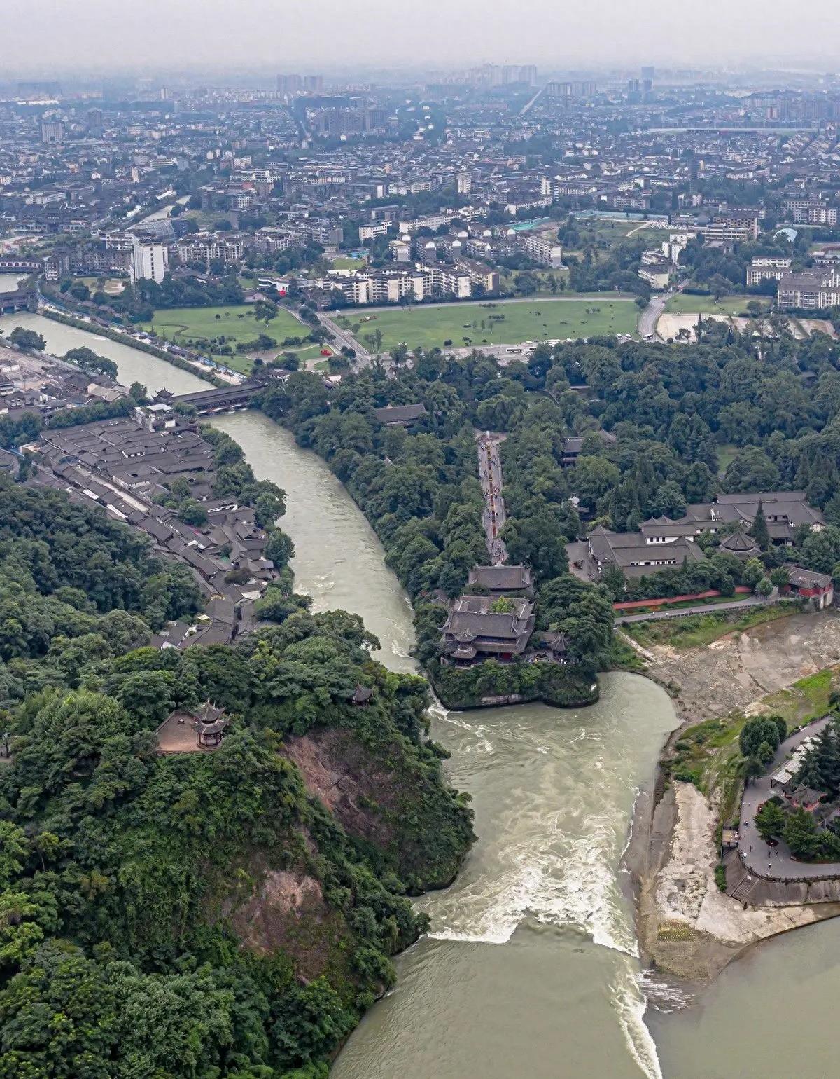 成都和重庆为什么是双子星,重庆和成都双子星