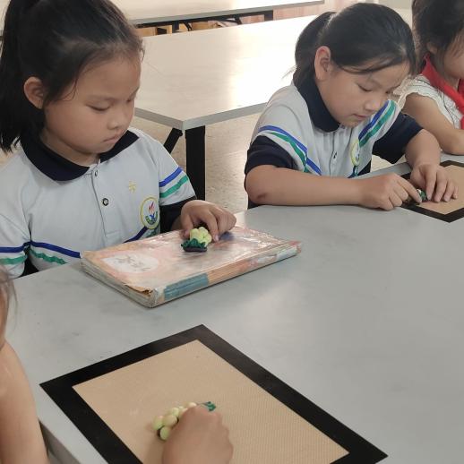 学校开展丰富多彩的社团活动,多彩社团活动增添校园活力