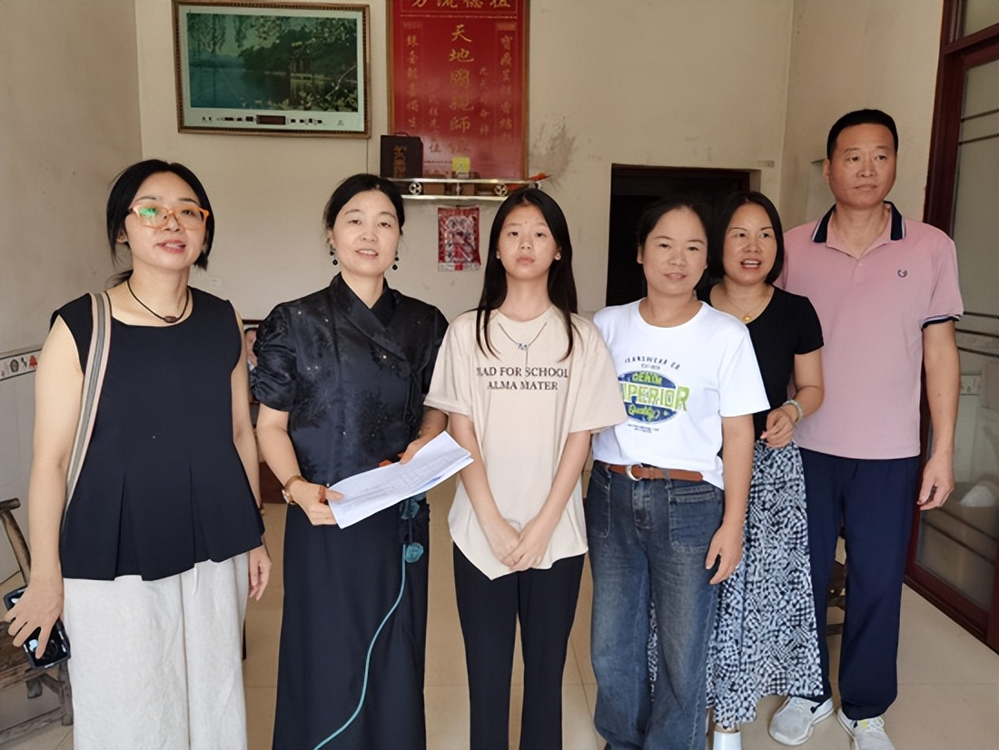 常德市装饰建材行业协会：走访调研贫困学生，温情关怀暖人心