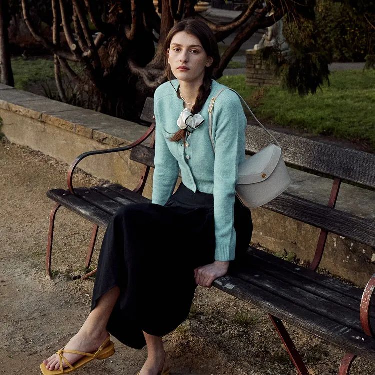 洋气时髦吊带针织,日系温柔风宽松慵懒新款针织