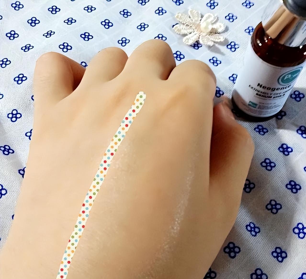 坚持使用精华液皮肤会变好吗,用了很多精华没效果反而皮肤更糟