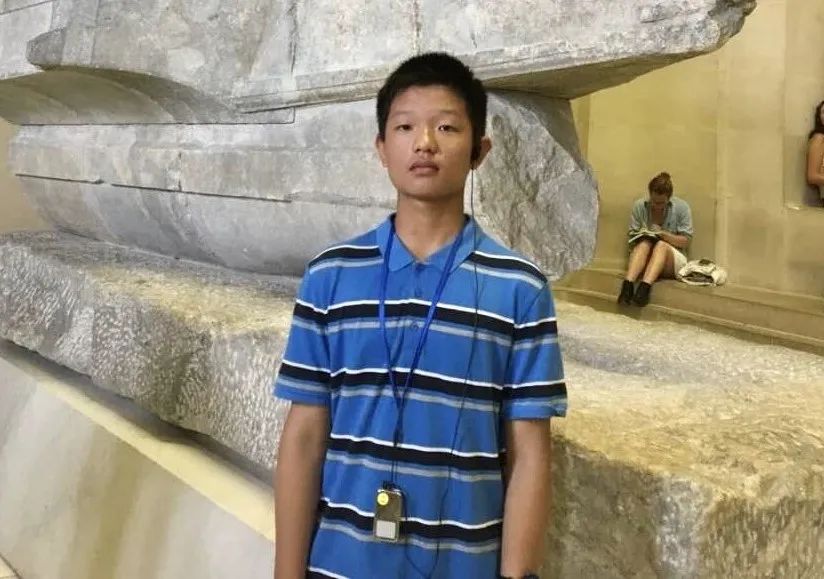 东大精英学校,大英才班和小英才班哪个好