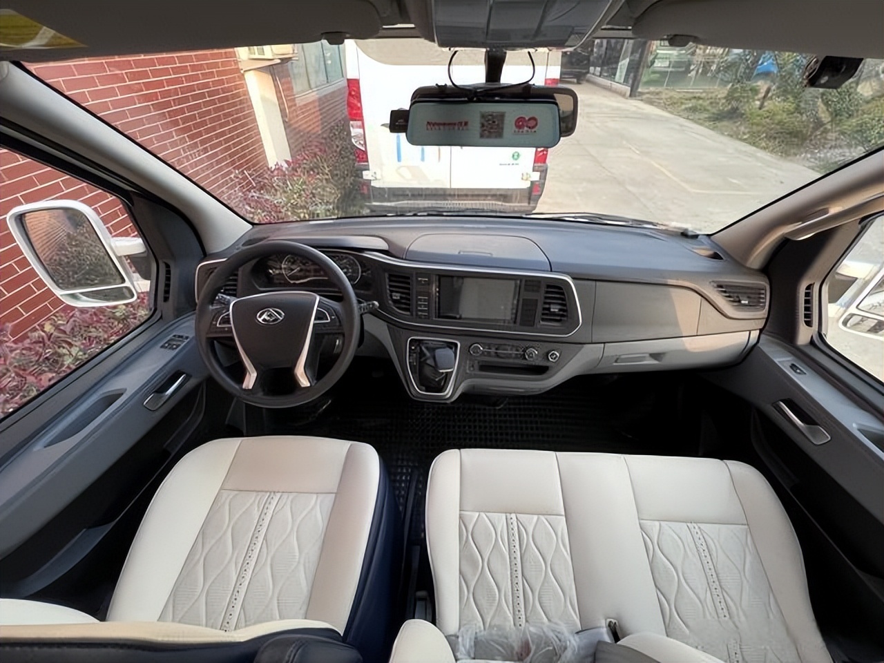 卫航v570房车价目表,卫航v570房车纵床