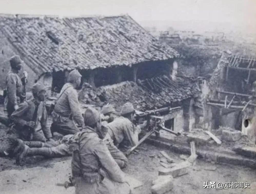 日军兽行:当着老人的面砍下孙子头颅，临走残忍挑出儿媳肚中胎儿