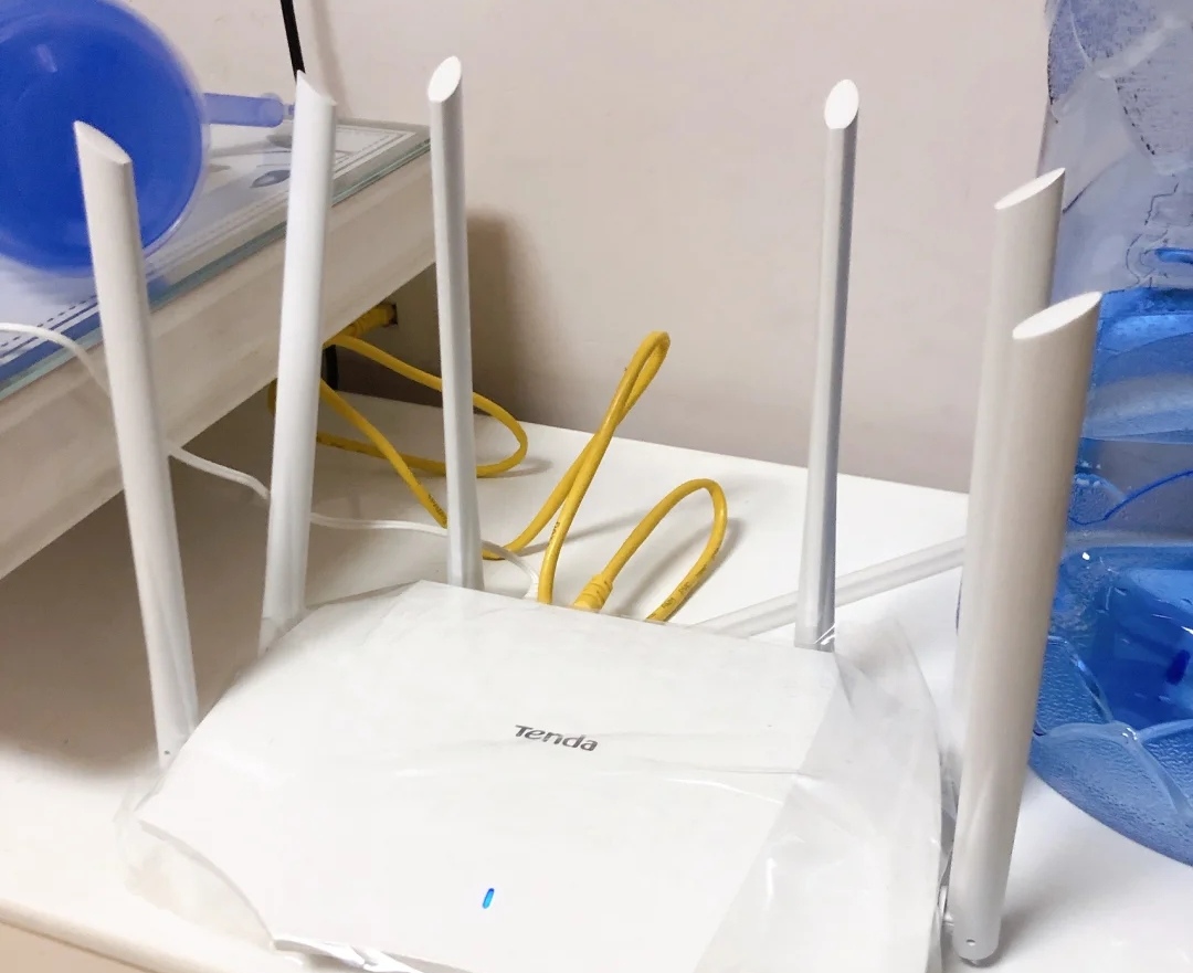 自家宽带路由器多久关一次,路由器多久关一次网速最好用