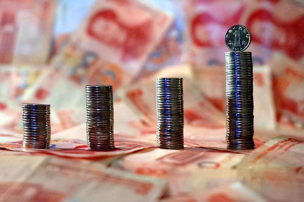 央行最常使用的货币政策是,央行对基础货币的控制和影响